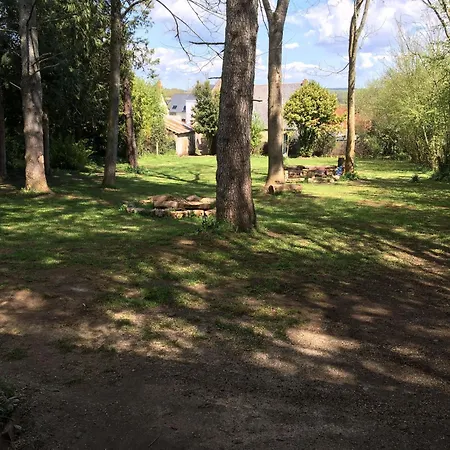 Casa de Férias Grande Maison Familiale Avec Jardin, Terrasse Et équipements De Loisirs, Proche Forêt De La Charnie - Fr-1-410-297