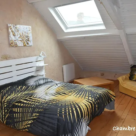 Casa de Férias Grande Maison Familiale Avec Jardin, Terrasse Et équipements De Loisirs, Proche Forêt De La Charnie - Fr-1-410-297 *