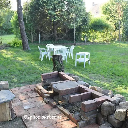 Casa de Férias Grande Maison Familiale Avec Jardin, Terrasse Et équipements De Loisirs, Proche Forêt De La Charnie - Fr-1-410-297 *