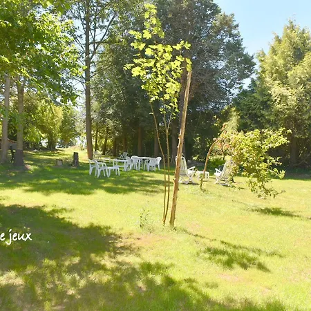 Hébergement de vacances Grande Maison Familiale Avec Jardin, Terrasse Et équipements De Loisirs, Proche Forêt De La Charnie - Fr-1-410-297 Chemiré-en-Charnie