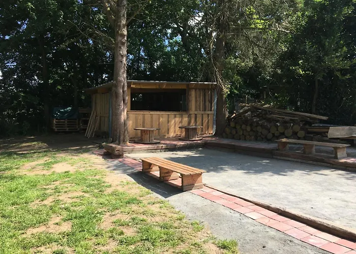 Grande Maison Familiale Avec Jardin, Terrasse Et Equipements De Loisirs, Proche Foret De La Charnie - Fr-1-410-297 *