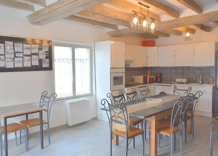 Grande Maison Familiale Avec Jardin, Terrasse Et Equipements De Loisirs, Proche Foret De La Charnie - Fr-1-410-297 Chemiré-en-Charnie